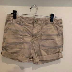 Sanctuary khaki tie-dye size 27